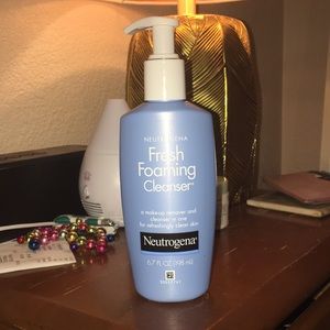 Neutrogena Foaming Cleanser